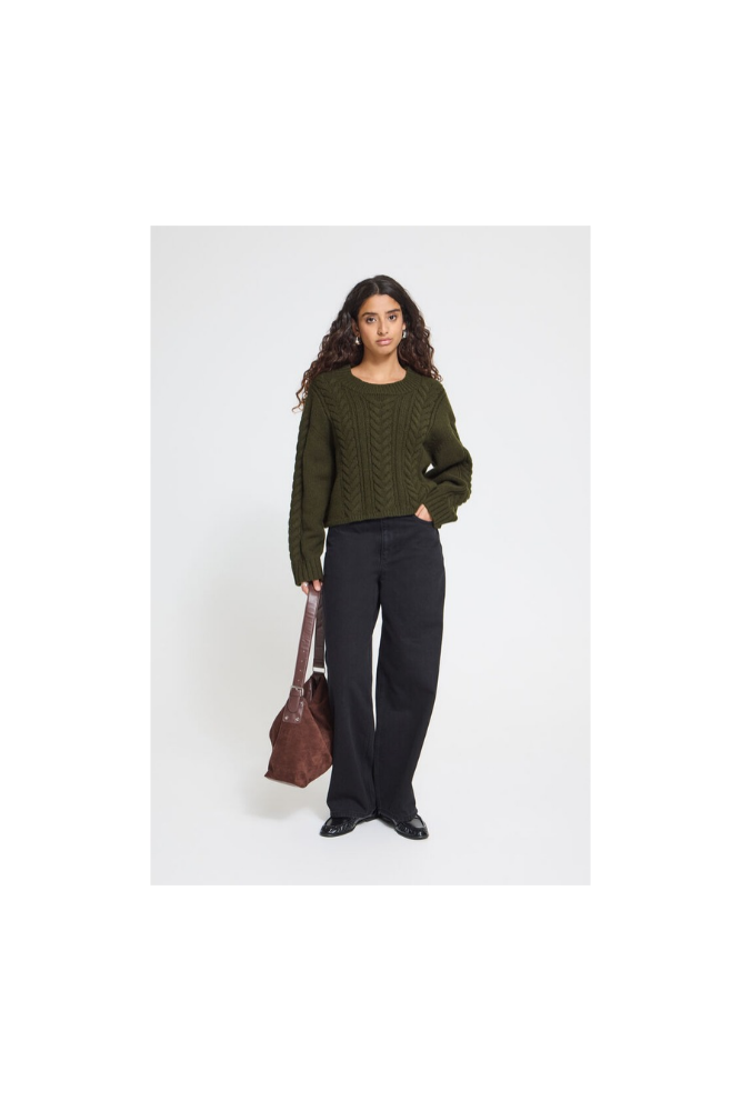 
                  
                    Ichi Iharper Jumper
                  
                