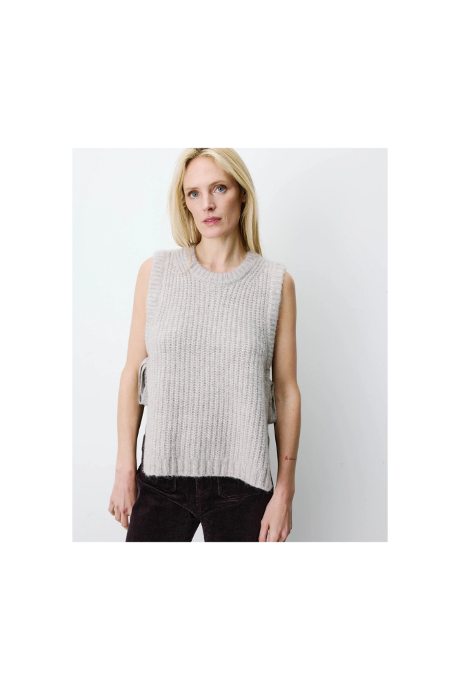
                  
                    Grace & Mila Argan pullover
                  
                