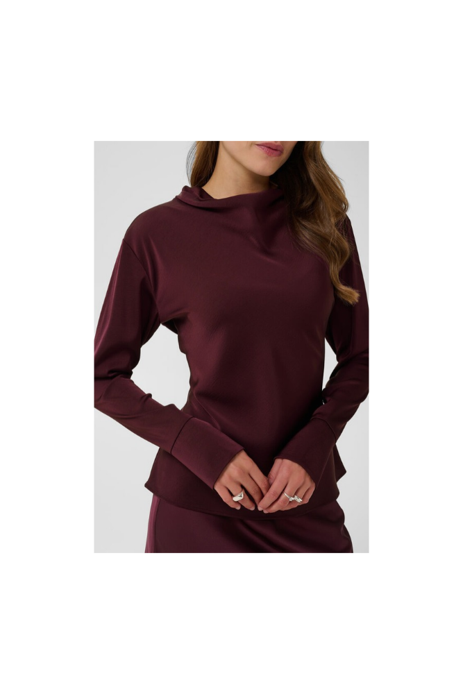 
                  
                    Saint Tropez Umalie blouse
                  
                