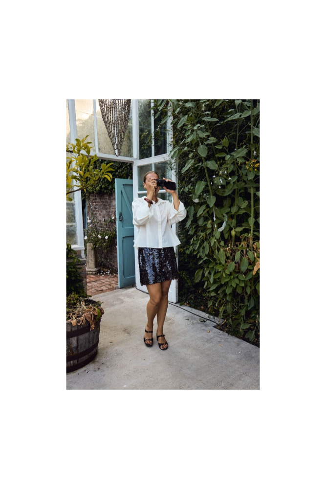
                  
                    Ichi Ihpeleoa skirt
                  
                