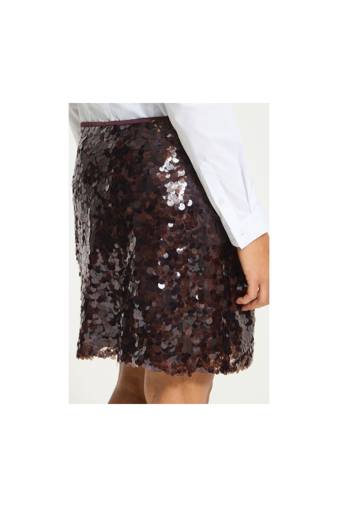 
                  
                    Ichi Ihpeleoa skirt
                  
                