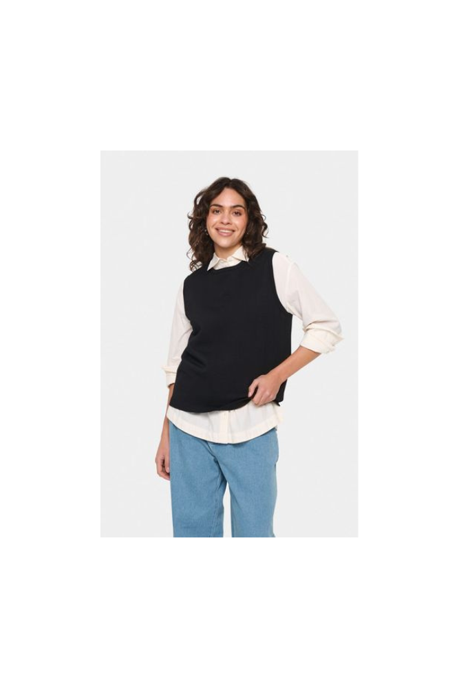 
                  
                    Saint Tropez Ila Vest
                  
                