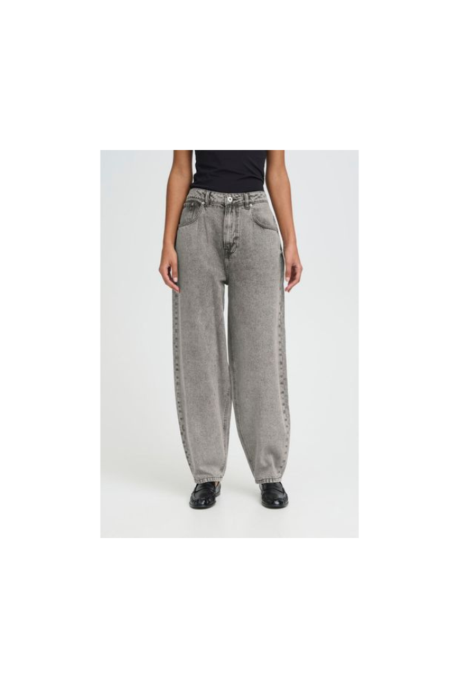 
                  
                    Ichi Ihberisel Jeans
                  
                