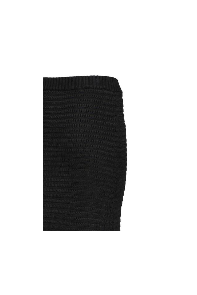 
                  
                    Ichi Ihbetues Skirt
                  
                