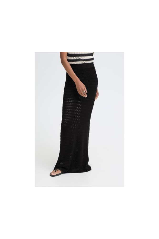 
                  
                    Ichi Ihbetues Skirt
                  
                