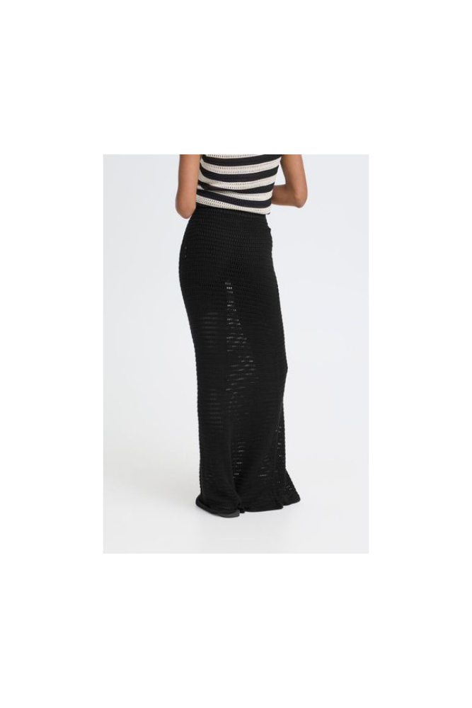 
                  
                    Ichi Ihbetues Skirt
                  
                