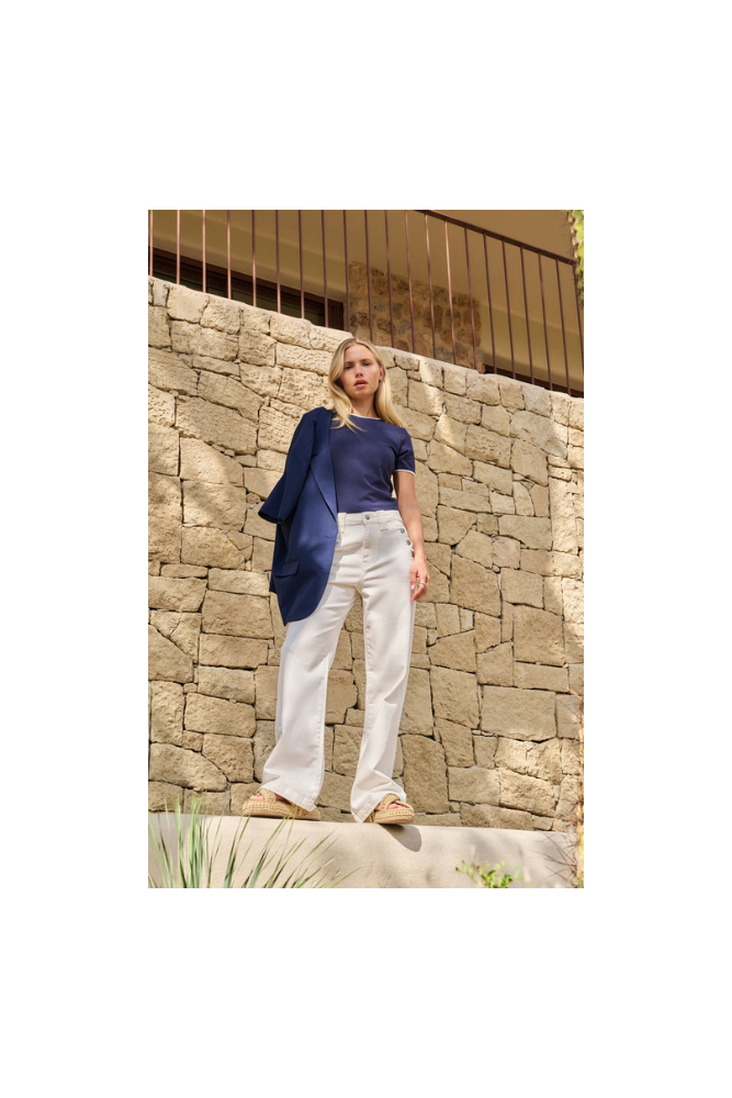 
                  
                    Yaya Top with Contrasting rim
                  
                