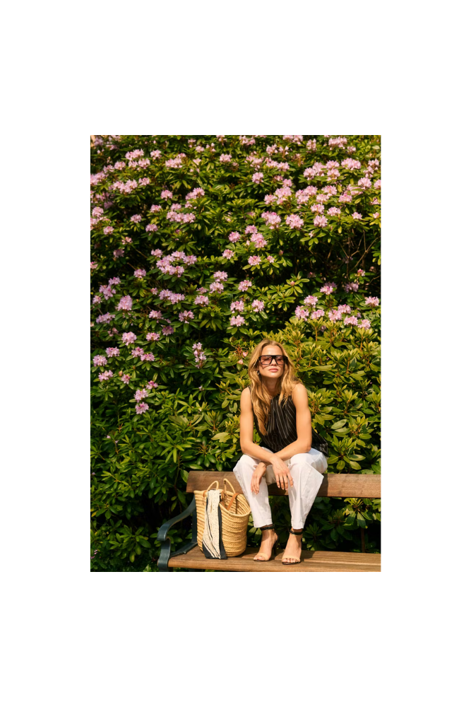 
                  
                    Saint Tropez Pantelea Vest
                  
                