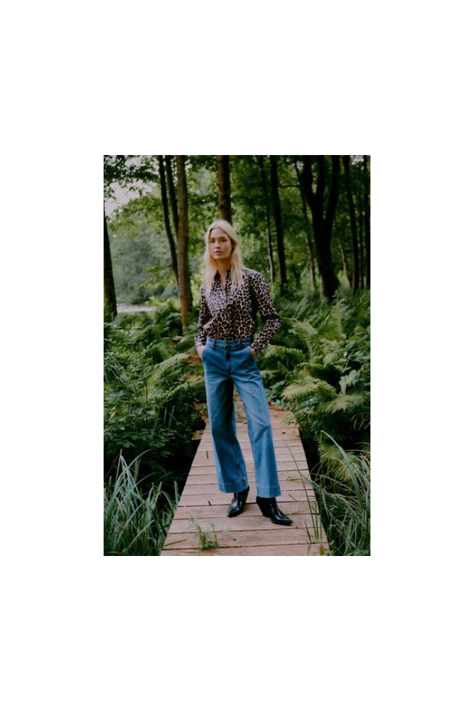 
                  
                    B.Young Bykomma Cropped Jeans
                  
                