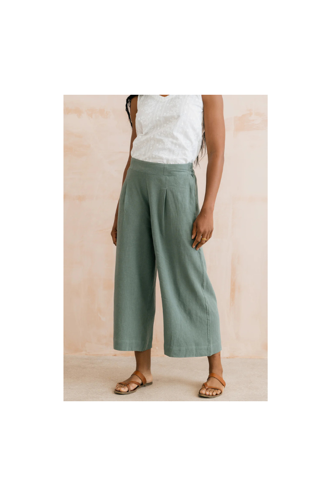 
                  
                    Lily & Me Summer trousers
                  
                