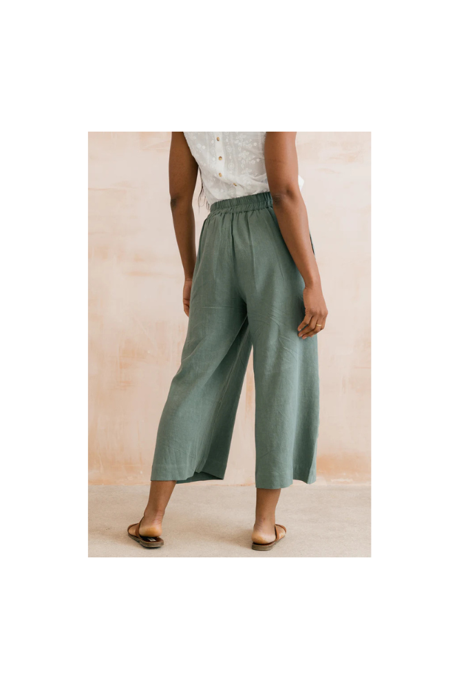 
                  
                    Lily & Me Summer trousers
                  
                