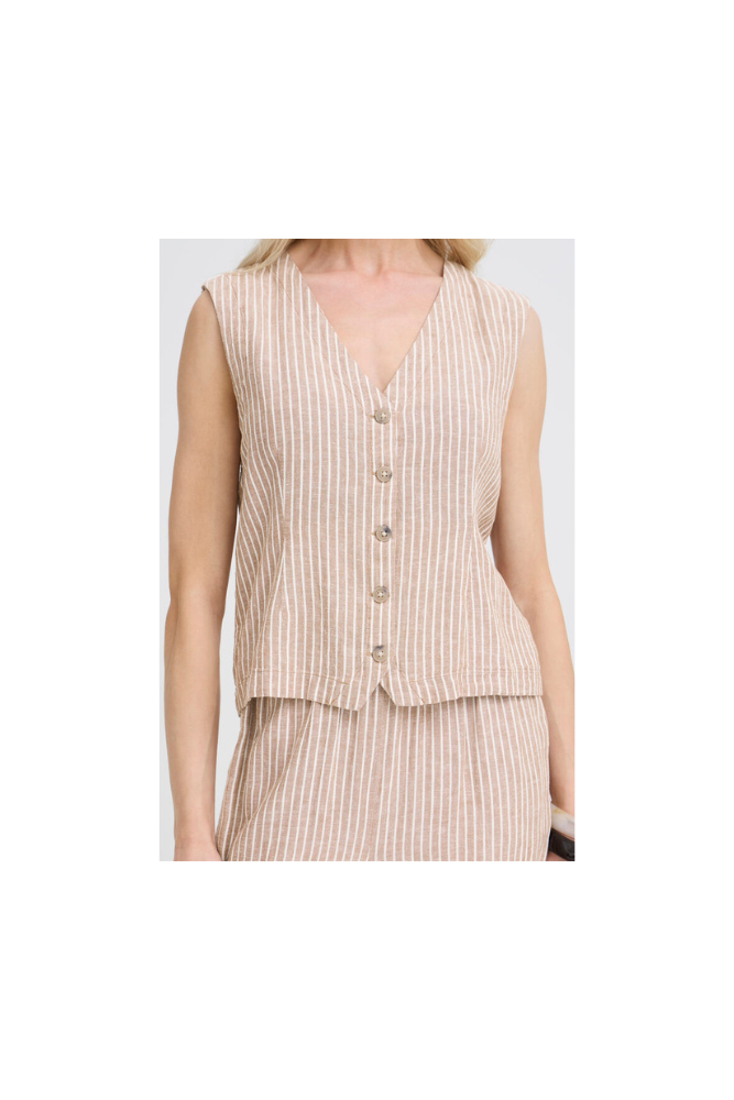 
                  
                    B.Young Byfalakka Waistcoat
                  
                