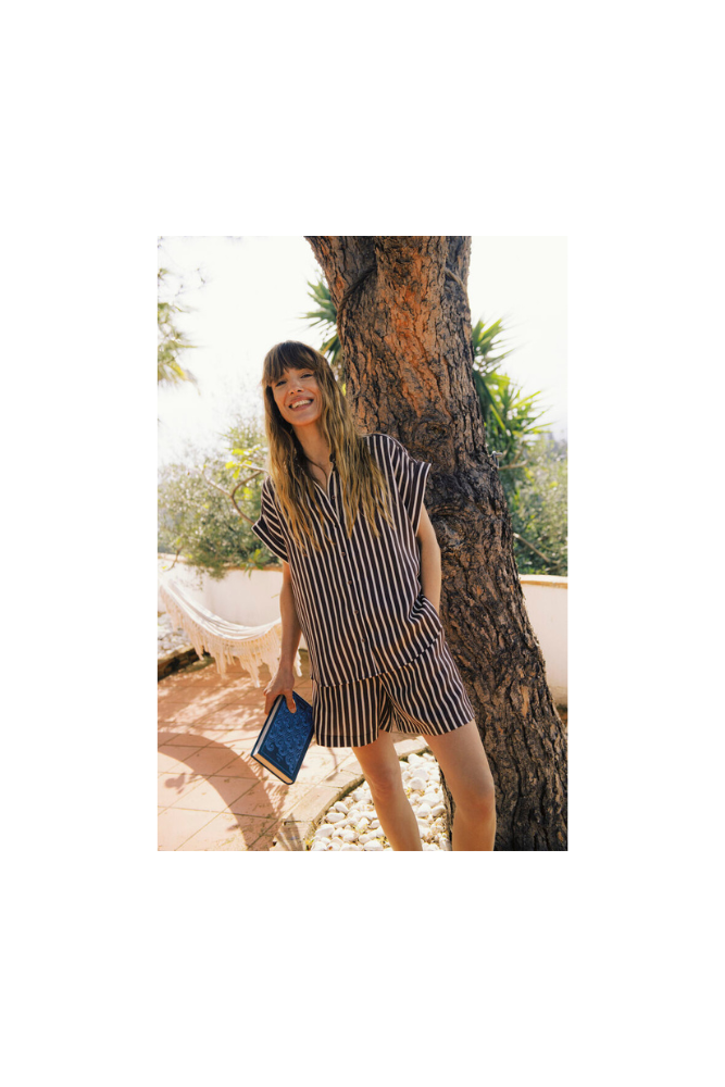 
                  
                    Byevino shorts
                  
                