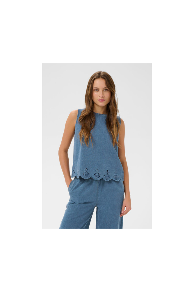 
                  
                    Saint Tropez Rozlynn blouse
                  
                
