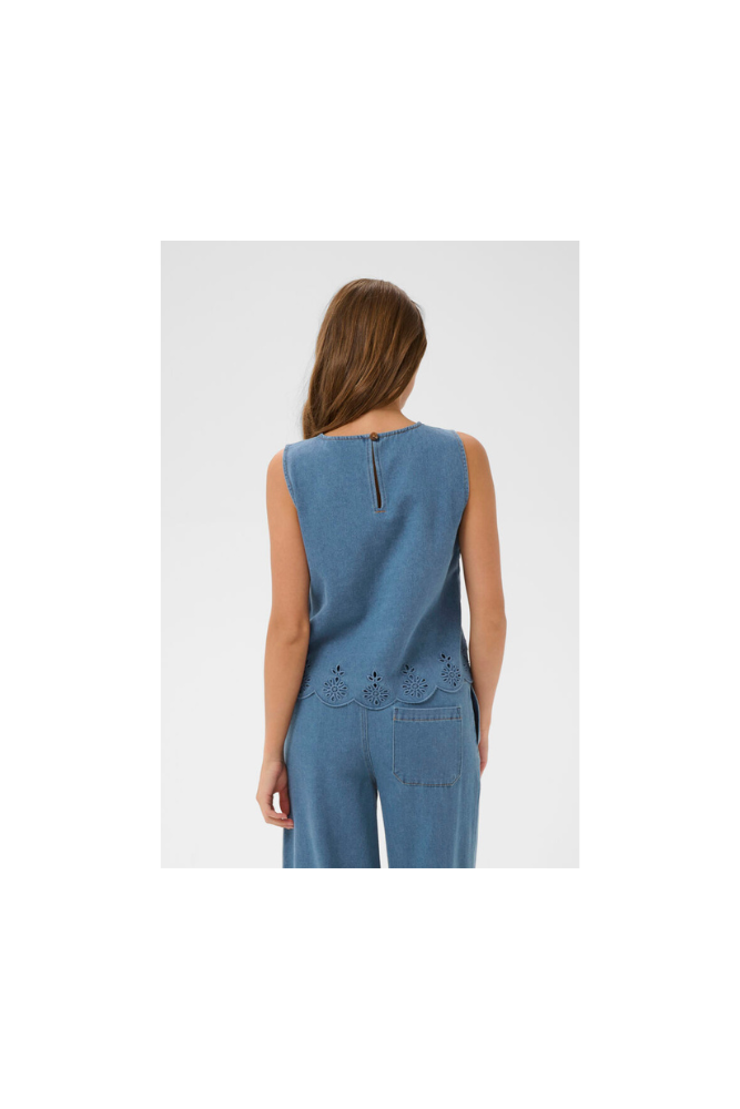 
                  
                    Saint Tropez Rozlynn blouse
                  
                
