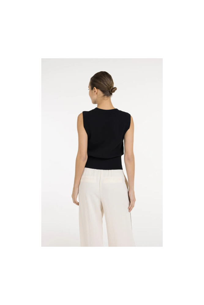 
                  
                    Yaya sleeveless fine knit cardigan
                  
                