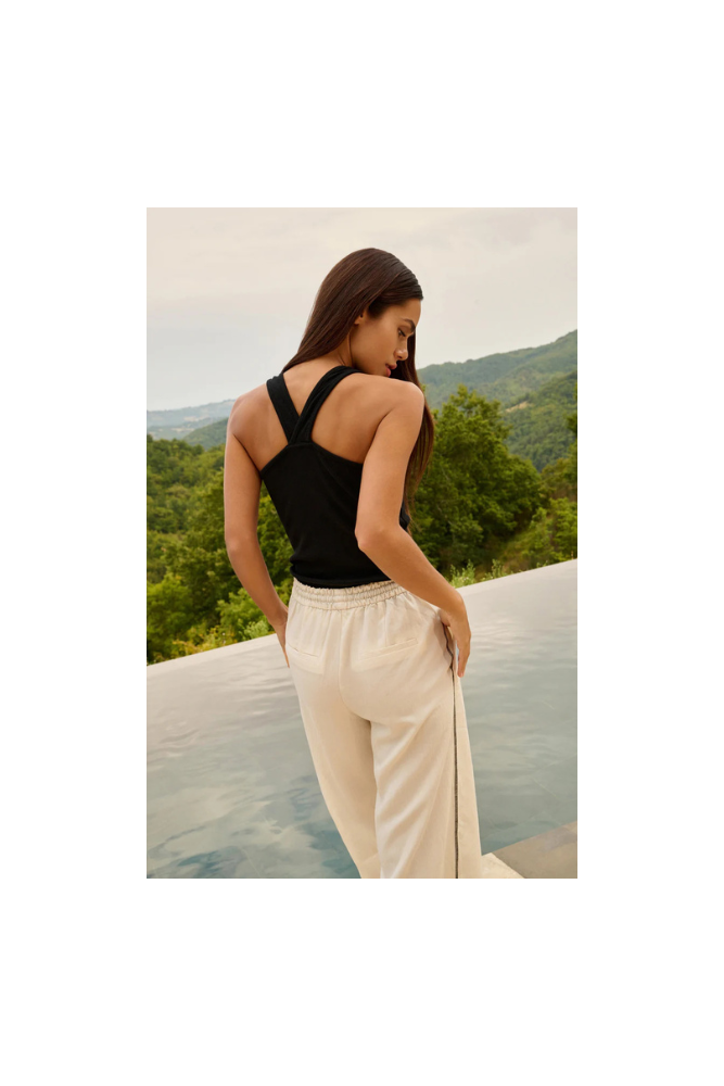 
                  
                    Yaya singlet with crossed back
                  
                
