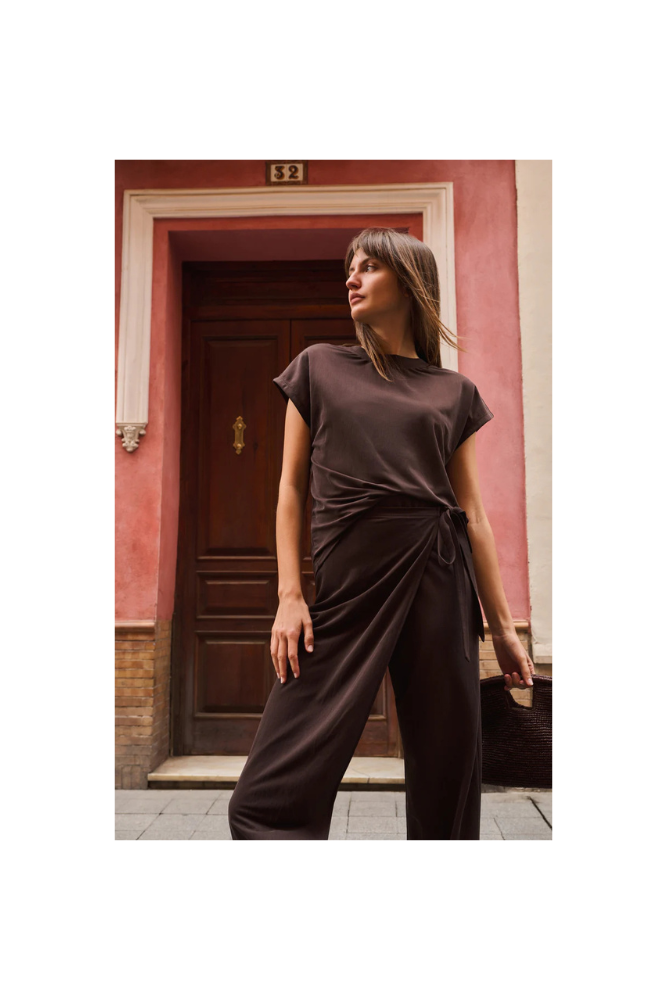 
                  
                    Top With Crew Neck & Cap Sleeves
                  
                