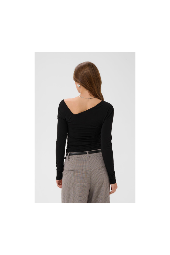 
                  
                    Saint Tropez Tafia jumper
                  
                