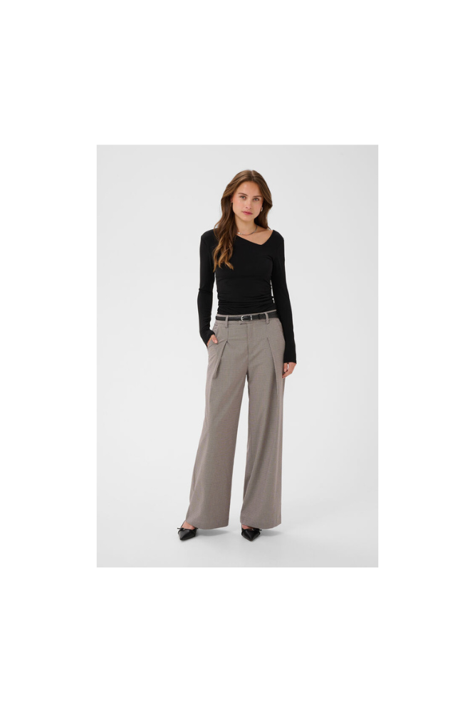 
                  
                    Saint Tropez Tafia jumper
                  
                