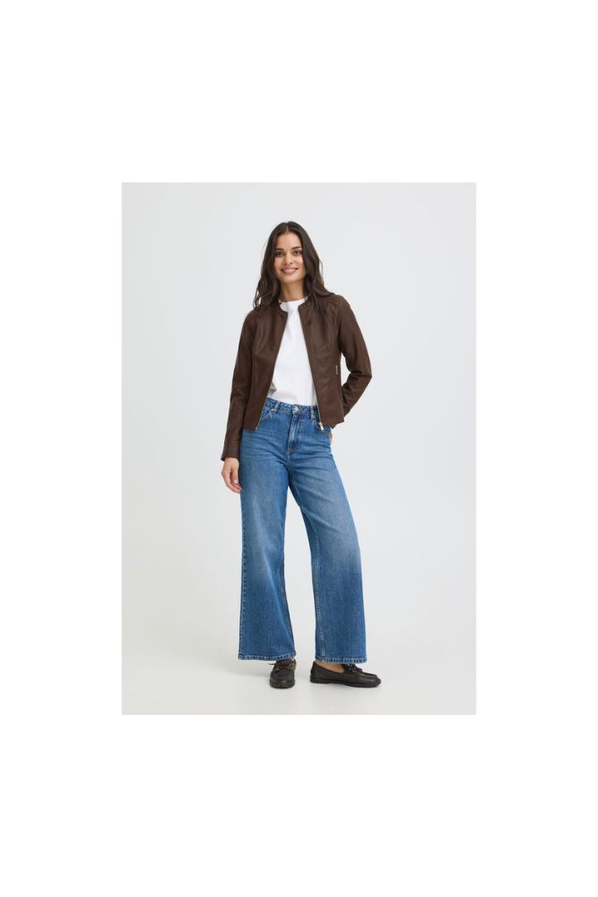 
                  
                    Byacom Jacket Java
                  
                