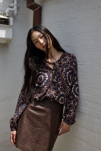
                  
                    Ihkilavi Skirt
                  
                